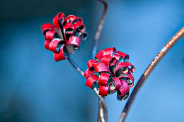 How to Make Metal Flowers