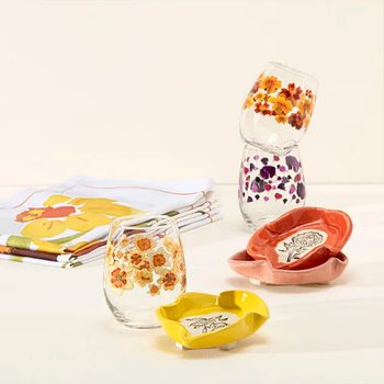 Birth Month Flower Gift Set Ecomm Uncommongoods.com